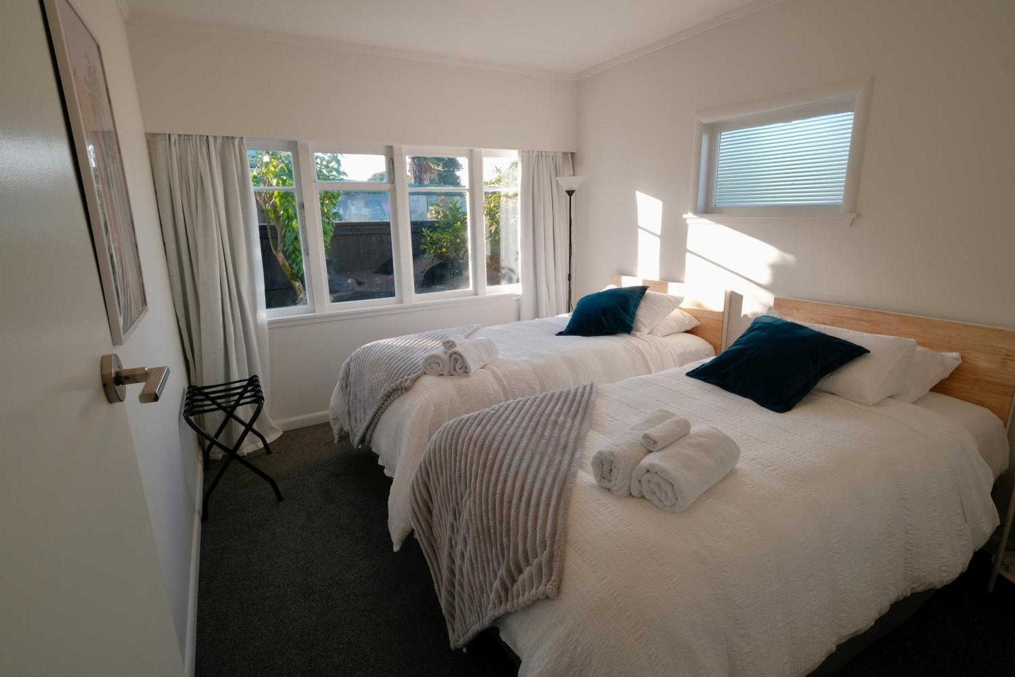4 Bedroom In Great Location Hamilton Exterior foto